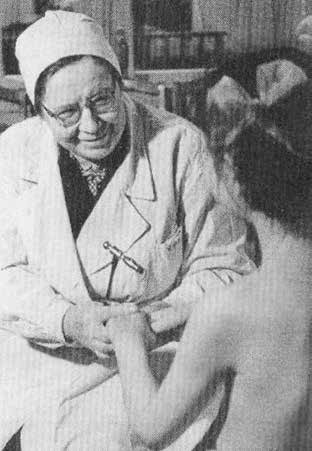 Е.Ф. Давиденкова (1902–1996) — зав. кафедрой нервных болезней ЛПМИ (1955–1972)