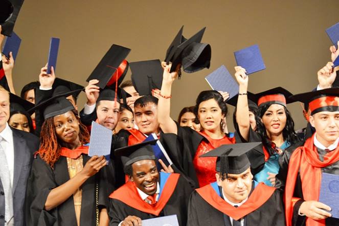 Выпускникам