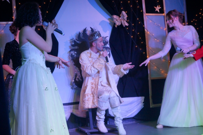 В «Гиппократе» прошло новогоднее представление 7