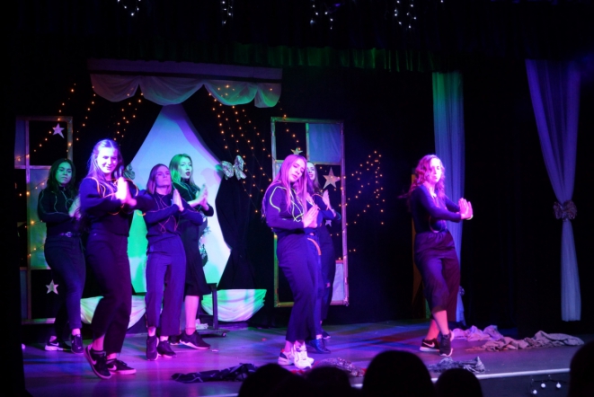 В «Гиппократе» прошло новогоднее представление 9