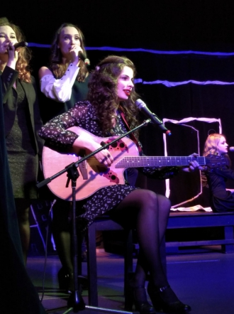 В «Гиппократе» прошел спектакль «Этюд в высоких тонах. Влюбленный Гиппократ» 1