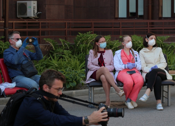 В СПбГПМУ артисты порадовали классической музыкой больных детей 4