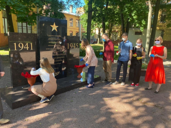 Сотрудники Педиатрического университета почтили память погибших в годы Великой Отечественной войны 1