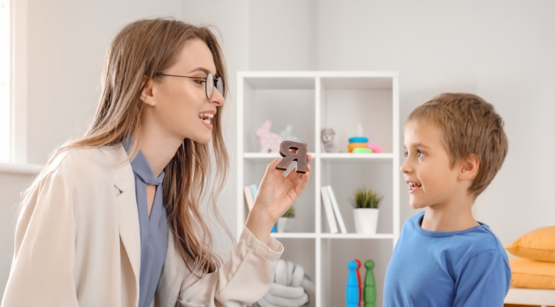 14 ноября - день логопеда