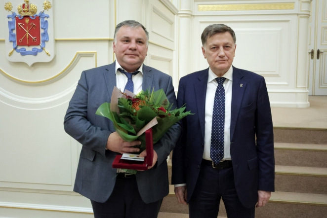 Ректору СПбГПМУ вручили почетный знак за вклад в развитие города 2