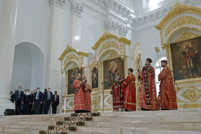 В Смольном соборе наградили студентов и преподавателей СПбГПМУ 2