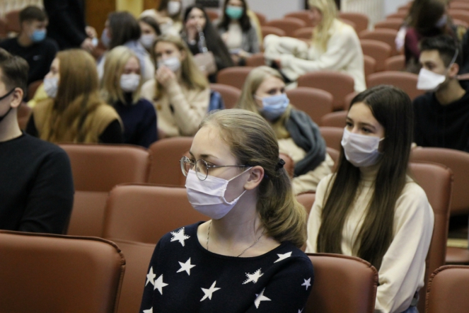 Администрация СПбГПМУ встретилась со студентами 1