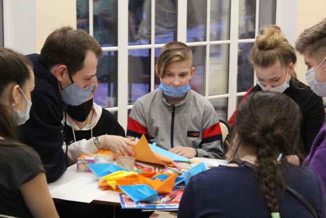 Волонтеры проекта «Дети-Детям» посетили Детский пульмонологический центр 6