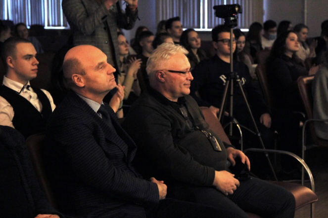 Студенты СПбГПМУ провели литературно-музыкальный вечер 4