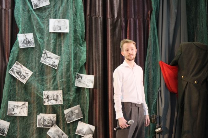 Студенты СПбГПМУ исполнили песни Победы 12