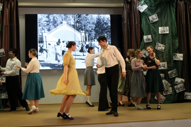 Студенты СПбГПМУ исполнили песни Победы 14