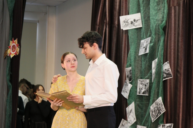 Студенты СПбГПМУ исполнили песни Победы 28