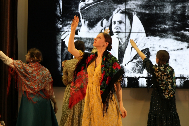 Студенты СПбГПМУ исполнили песни Победы 33