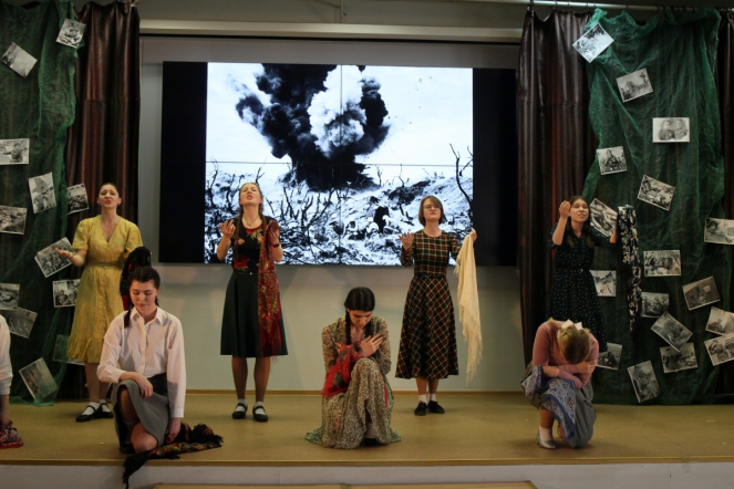 Студенты СПбГПМУ исполнили песни Победы 35