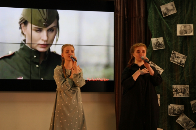 Студенты СПбГПМУ исполнили песни Победы 38