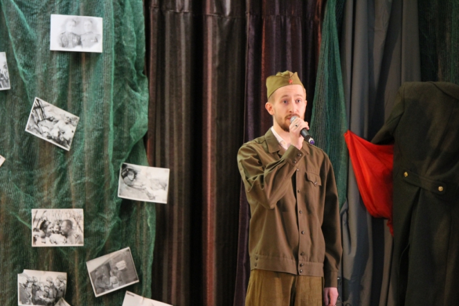 Студенты СПбГПМУ исполнили песни Победы 69