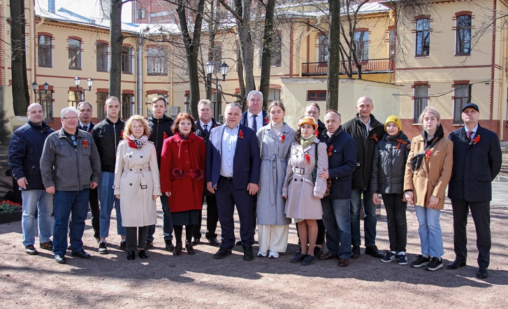 Студенты и сотрудники СПбГПМУ почтили память героев 1