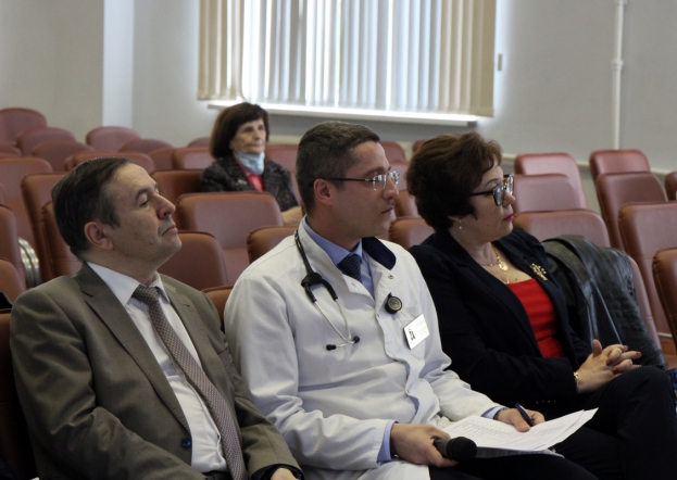 Студентов Педиатрического университета поблагодарили за борьбу с COVID-19 16