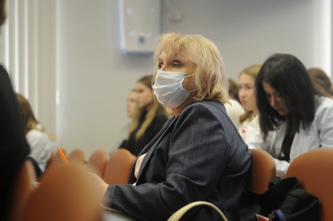 26 мая: Пленарное  заседание 15