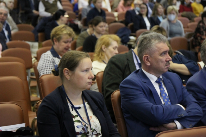 26 мая: Пленарное  заседание 67