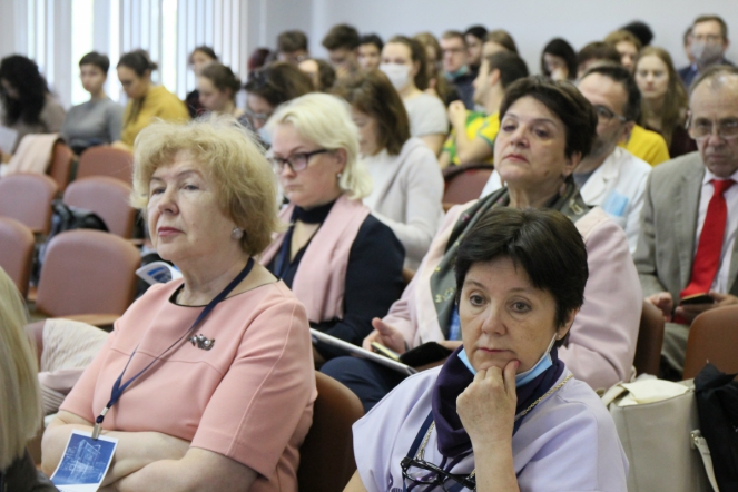 26 мая: Пленарное  заседание 70