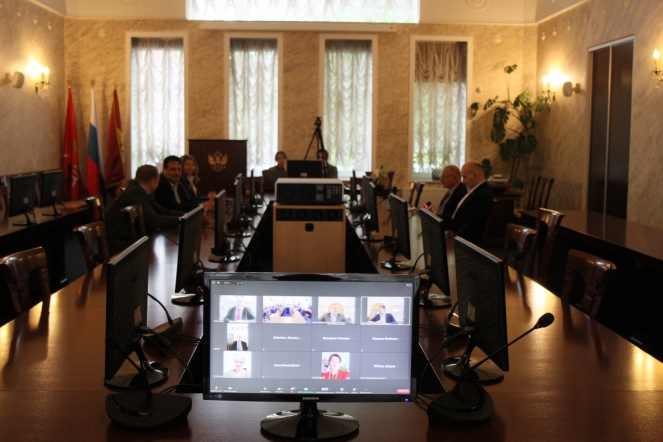 26 мая: Семинар-совещание по работе с иностранными студентами и выпускниками 14