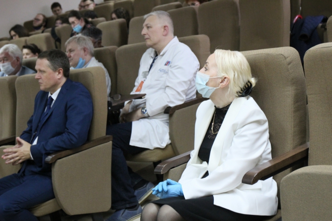 27 мая: Актуальные проблемы педиатрической нефрологии