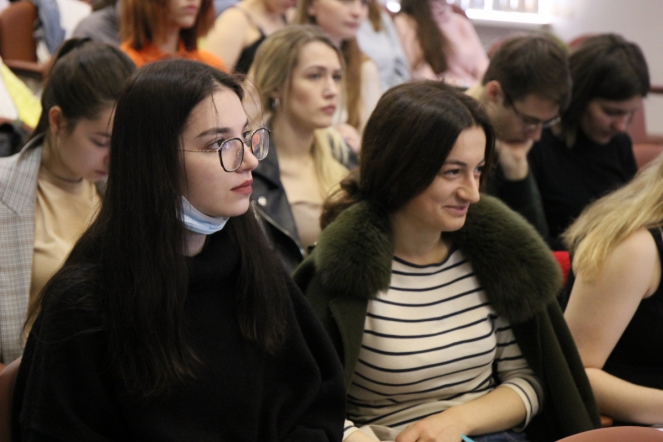 28 мая: Пленарное заседание 22