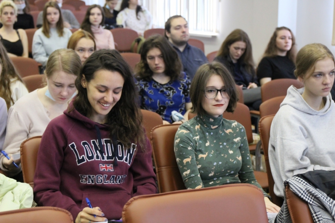 28 мая: Пленарное заседание 26