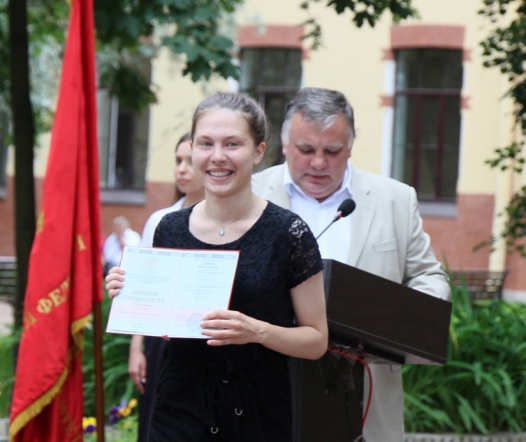 В Педиатрическом университете вручили дипломы выпускникам 80