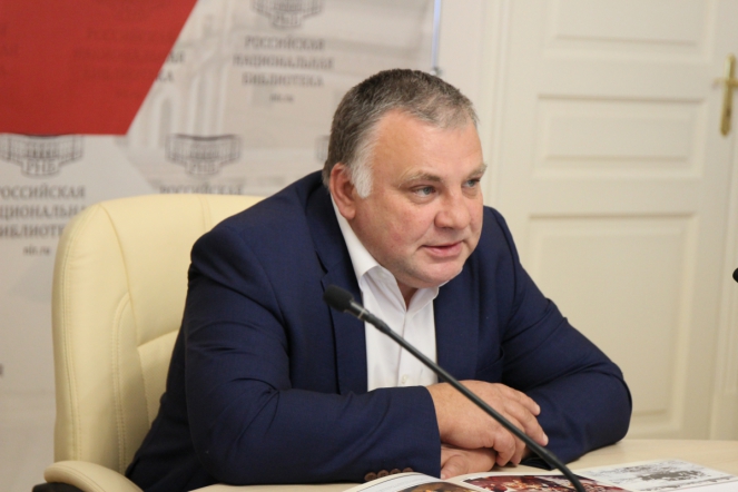 Книгу о Выездной студенческой поликлинике представили в РНБ 10