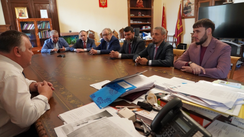 Ректор СПбГПМУ встретился с министром здравоохранения Чечни 7