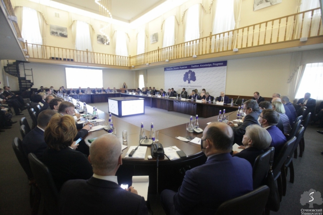 Министр здравоохранения отметил благодарностью коллектив СПбГПМУ