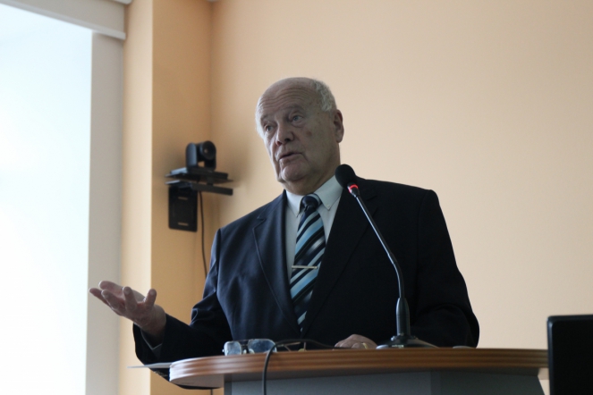 Академик Шабров выступил перед студентами СПбГПМУ