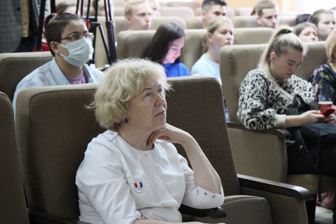 Николай Шабалов выступил с лекцией в СПбГПМУ 8