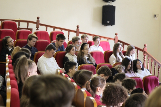 СПбГПМУ посетили ученики школы №197 Санкт-Петербурга 16