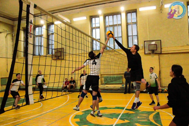 Команда СПбГПМУ одержала победу на первенстве района по волейболу 1