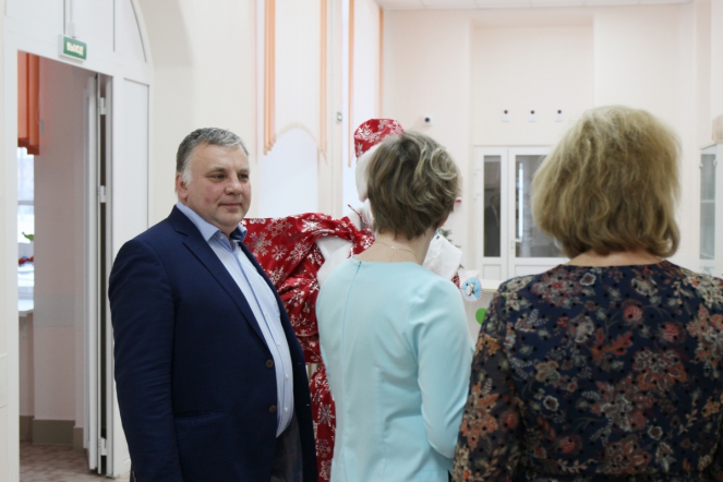 Уполномоченная по правам ребёнка в Ленинградской области посетила СПбГПМУ 3