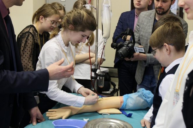 Участники форума «Моя будущая профессия – врач» побывали в СПбГПМУ 29