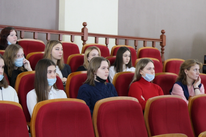 Школьники Санкт-Петербурга посетили СПбГПМУ 13