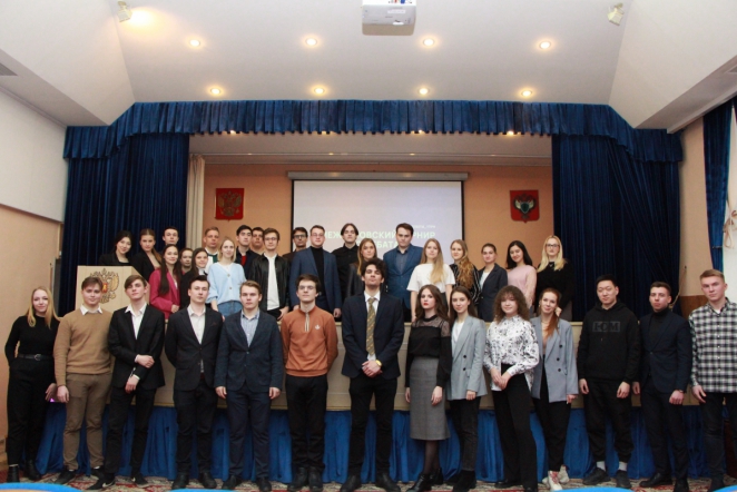 Студенты СПбГПМУ — серебряные призеры турнира по Дебатам 5