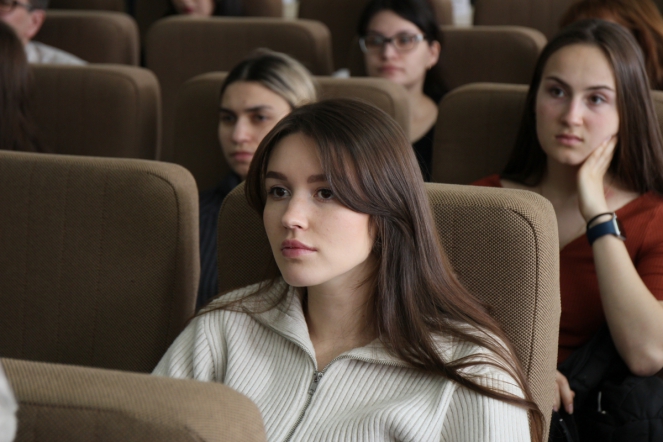 Сергей Вылегжанин встретился со студентами СПбГПМУ 33