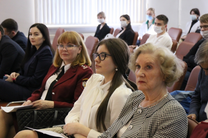 Студенты СПбГПМУ встретились с сотрудниками Роспотребнадзора 13