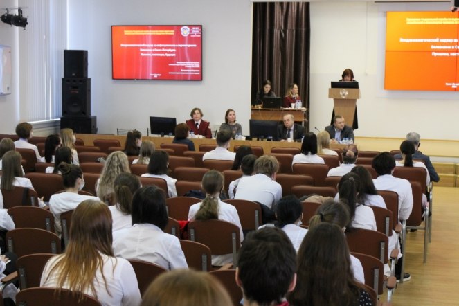 Студенты СПбГПМУ встретились с сотрудниками Роспотребнадзора 21