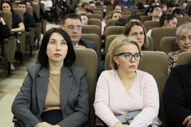 В Педиатрическом университете прошла ярмарка вакансий 8