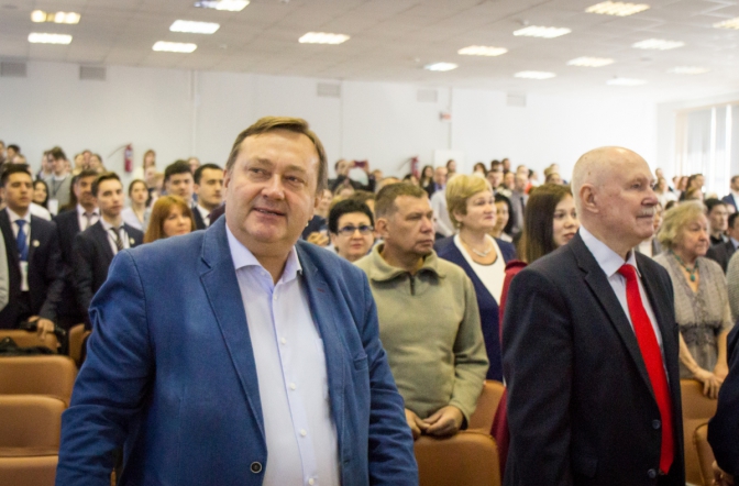 В СПбГПМУ началась студенческая конференция по хирургии 37