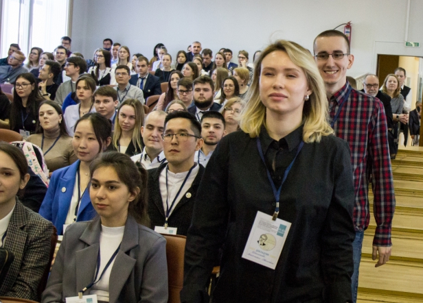 В СПбГПМУ началась студенческая конференция по хирургии 87