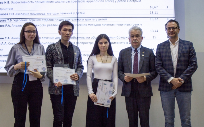 В СПбГПМУ подвели итоги студенческой конференции по хирургии 29