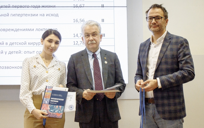 В СПбГПМУ подвели итоги студенческой конференции по хирургии 76