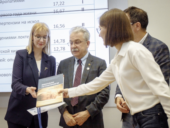 В СПбГПМУ подвели итоги студенческой конференции по хирургии 77